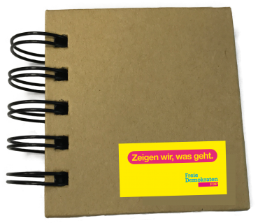 Ringbuch mit Haftnotizen